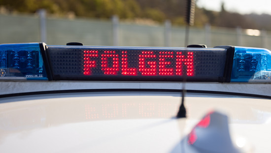 A49 bei Kassel: 22-Jähriger rast mit 200 km/h durch eine Baustelle