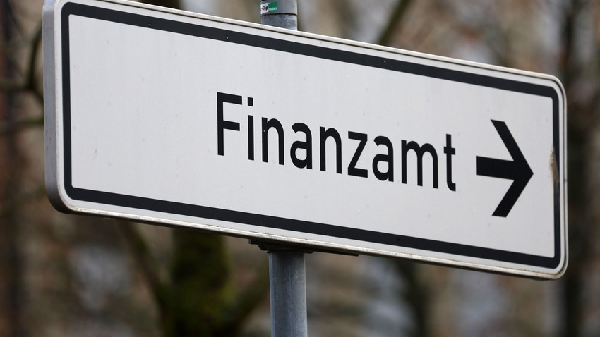 Hessens Finanzämter starten zentrale Steuerhotline