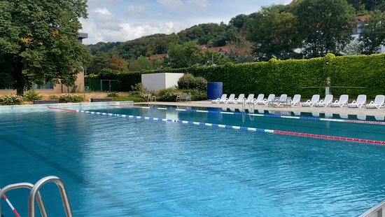 Freibad-Bilanz: Besucherandrang in Hessen wie vor Corona - FFH-Umfrage
