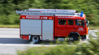 Brand und Explosion in einer Gaststätte in Wetzlar-Hermannstein