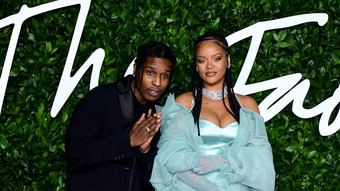 rihanna: zeigt erstmals ihren sohn