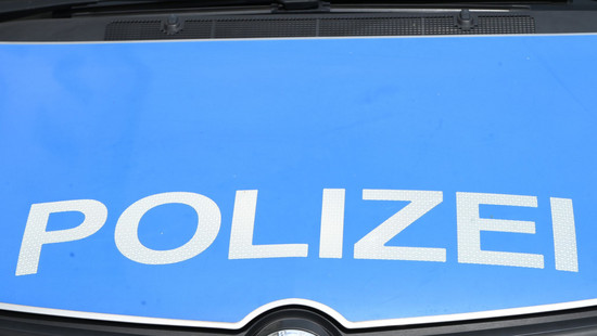 Verdacht in Frankfurt: Mädchen in Freibad sexuell belästigt