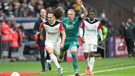 Fußball-Bundesliga: Eintracht Frankfurt gegen Augsburg mit 2:2