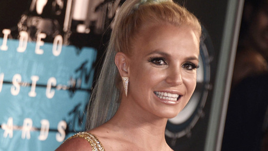 britney spears nach 20 jahren wieder auf platz 1