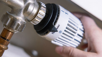 Wochenlang ohne Heizung: RhönEnergie springt ein und hilft Bewohnern