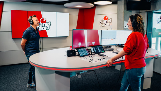 stars im tower: purple disco machine