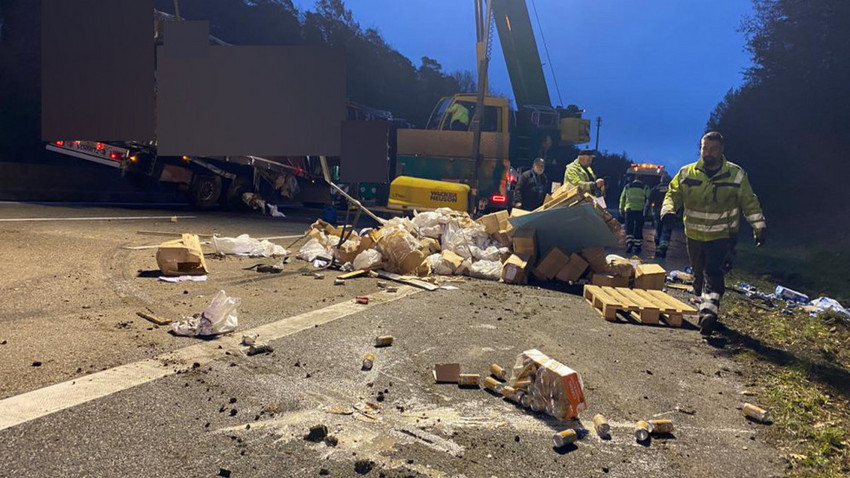 Nach zehn Stunden Vollsperrung: A7 bei Niederaula wieder freigegeben