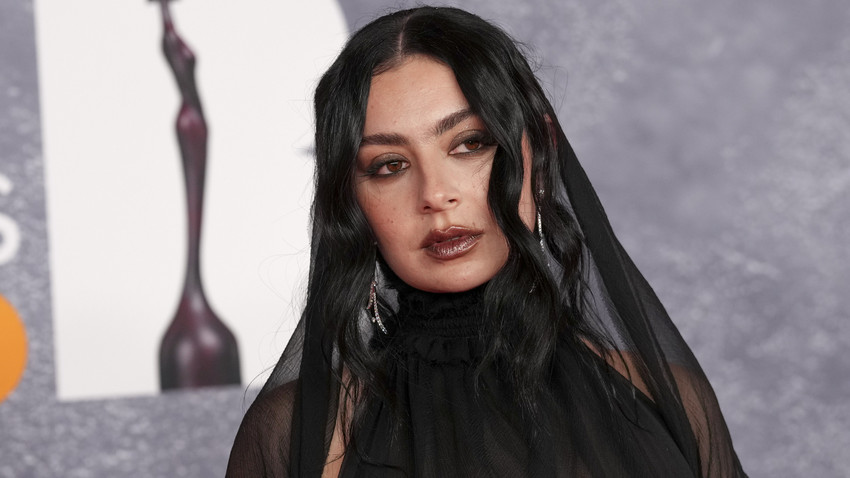 Charli xcx: Hauptrolle in "Narnia"-Verfilmung?