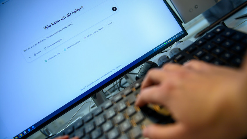 Arbeitswelt in Hessen: KI auf dem Vormarsch, aber kaum Sorge um Jobs