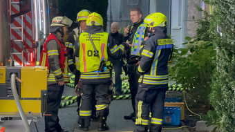 Feuer in Eschborn - 100 Menschen müssen Wohnungen verlassen
