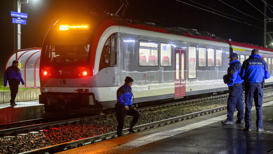 Essert-sous-Champvent: Geiselnehmer im Zug nach Polizeieinsatz getötet