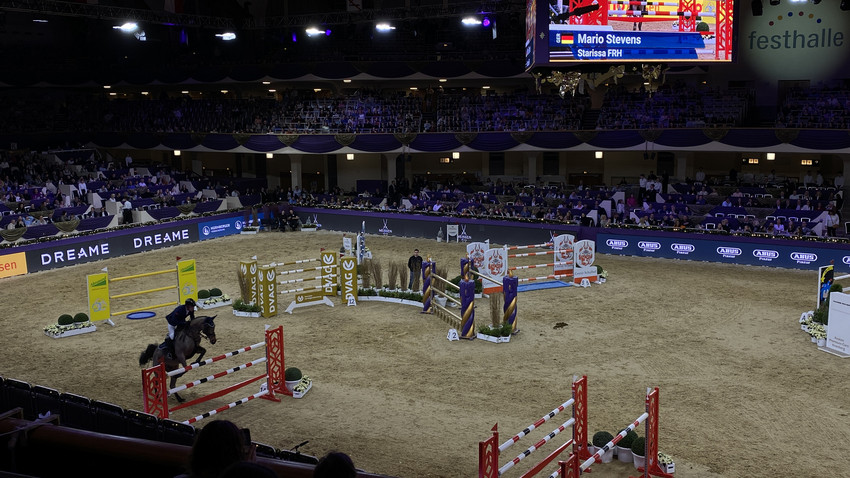 Festhallen-Reitturnier mit "Heimsieg" und Werth-Comeback