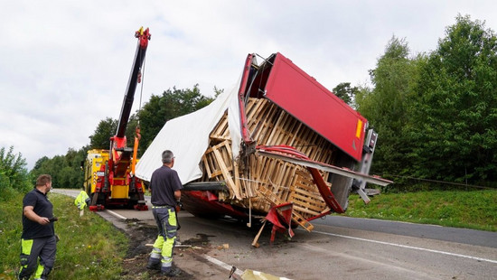 15 LKW im Rückwärtsgang: Unfall am Hattenbacher Dreieck