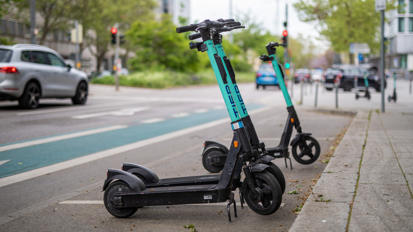 Mehr Unfälle mit E-Scootern: Vor allem junge Menschen verwickelt