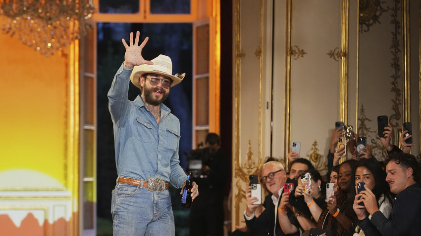 Er bringt seine eigene Modelinie raus