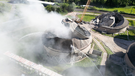 Kühlturm-Abriss in Großkrotzenburg macht Platz für Neues