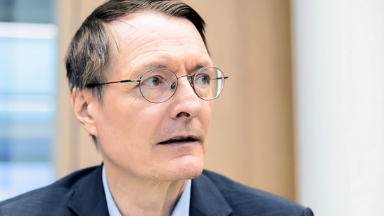 Lauterbach sieht «explosionsartigen» Anstieg bei Pflegebedürftigen