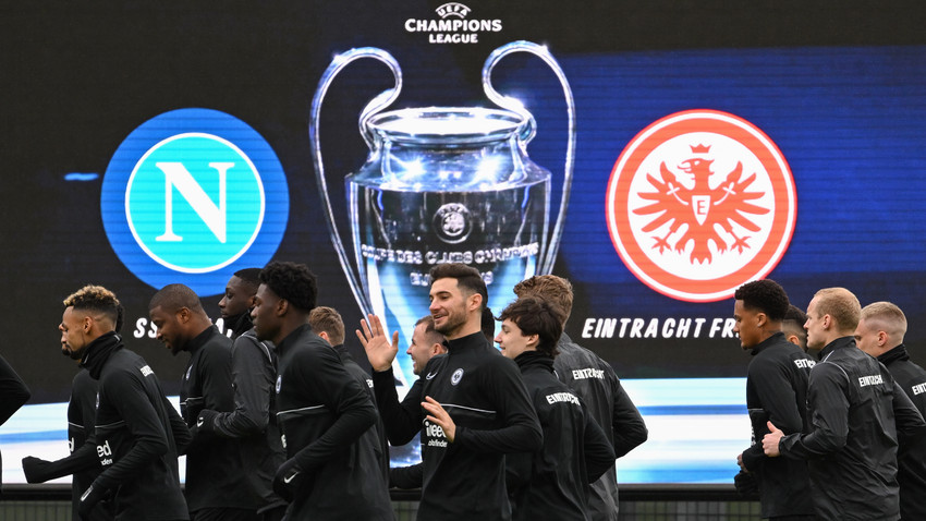 Heute Rückspiel in Neapel: Eintracht hofft auf Champions-League-Wunder