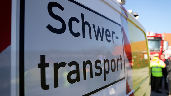 Erleichterung in Breuna: Windrad-Teile dürfen über Rastplatz
