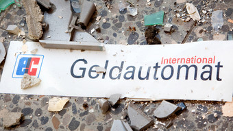 Eskalation in Rüsselsheim: Geldautomatensprenger bedrohen Taxifahrer