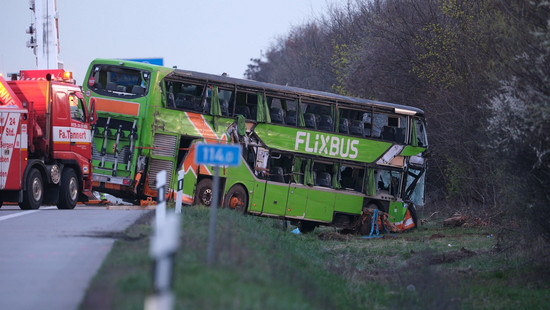 Tödlicher Flixbus-Unfall: Fahrer erhält Bewährungsstrafe