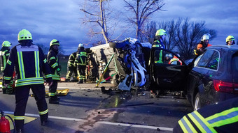 Unfall auf B42 bei Büttelborn: 2 Verletzte