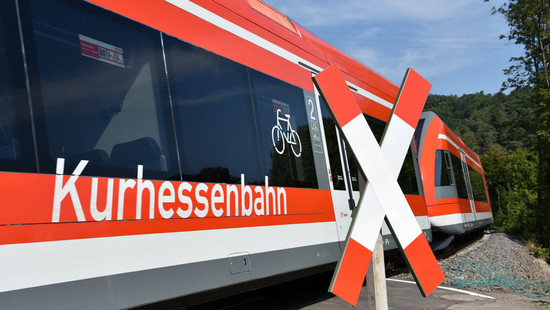 Nach Attacke auf Zugbegleiter: So reagieren NVV und RMV