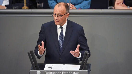 Merz wirbt für Kraftakt: «Der Staat, das sind wir alle»