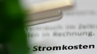 Verbraucher zahlen weniger für Strom und Gas