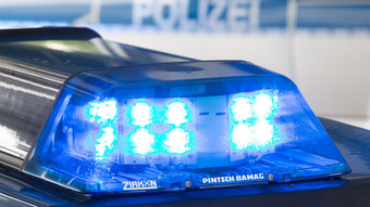 Heftige Attacke mit Stock in Frankfurt: Schwerverletzter und Festnahme