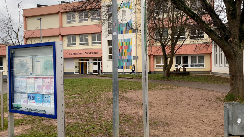 Großaufgebot an Schule in Niederaula: 71 Verletzte durch Reizgas