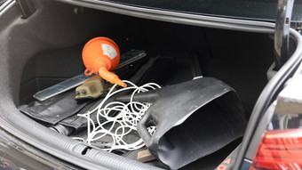 Polizei: Fluchtfahrzeuge von Automatensprengern sind «rollende Bomben»