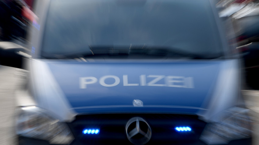 Ärger über Fußballsticker - Mann schlägt Jungen in Eppstein