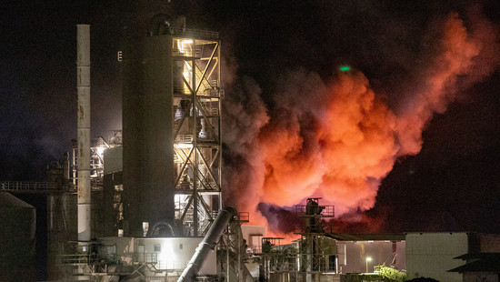 Feuer in Zementwerk in Großenlüder - Millionenschaden