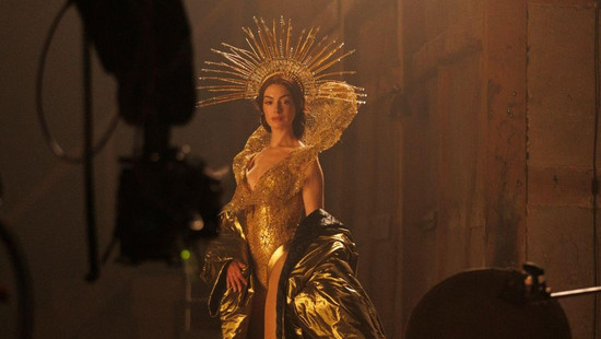 Anne Hathaway Single "Burial"