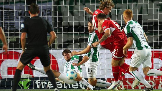 Stuttgart feiert 5:0-Kantersieg im DFB-Pokal gegen Münster