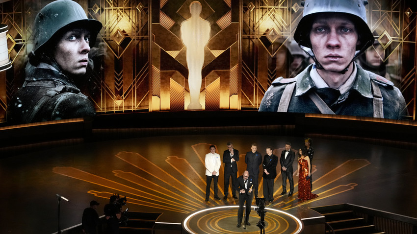 'everything everywhere' gewinnt 7 oscars, 'im westen nichts neues' 4