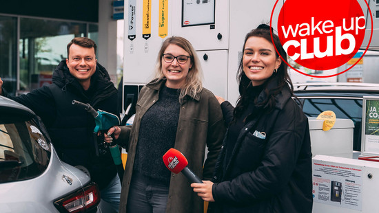 biste nice, kriegst'n preis: tankfüllung for free