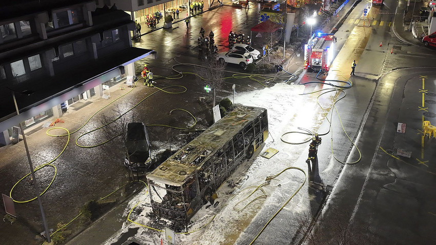 Busbrand in Schweiz: Täter hatte wohl psychische Probleme