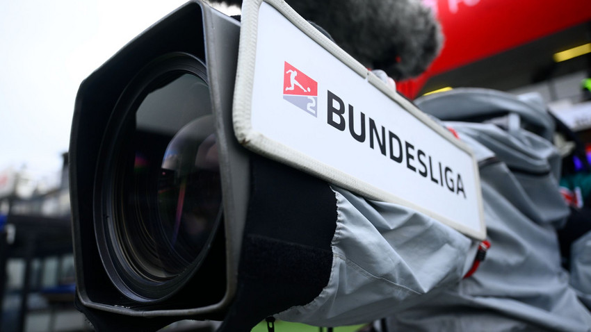 DFL warnt vor illegalen Livestreams im Fußball