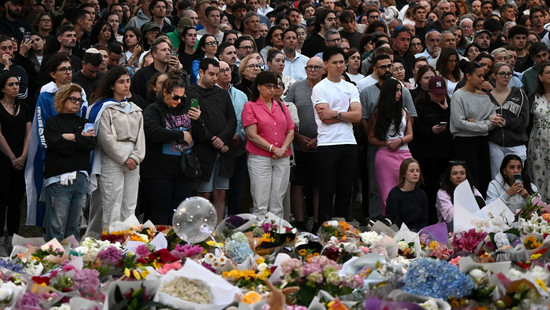 Mahnwache für Tote am Bondi Beach - Australien prüft Gesetze