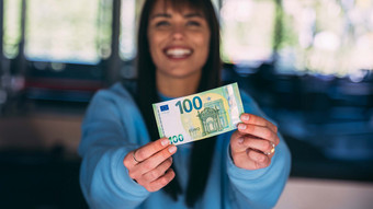 insider werden & 100 euro cash für den start in 2025 gewinnen