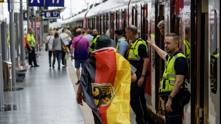 Deutsche Bahn in der Kritik: EM-Pannen wegen schlechter Infrastruktur