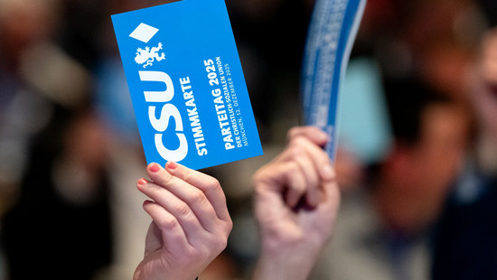 CSU fordert Abschaffung der EU-Flaschendeckelpflicht