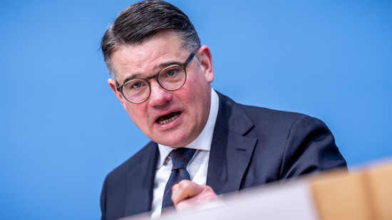 Rhein fordert klare Absage an Zuckersteuer