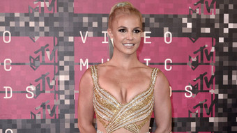 britney spears überrascht mit neuer single