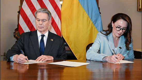USA und Ukraine einigen sich auf Rohstoffabkommen