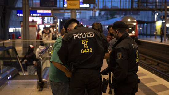 Bundespolizei kontrolliert Freitag bis Sonntag verstärkt an Bahnhöfen