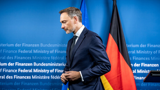 Wegen Haushaltsurteil: Ampel will Schuldenbremse aussetzen